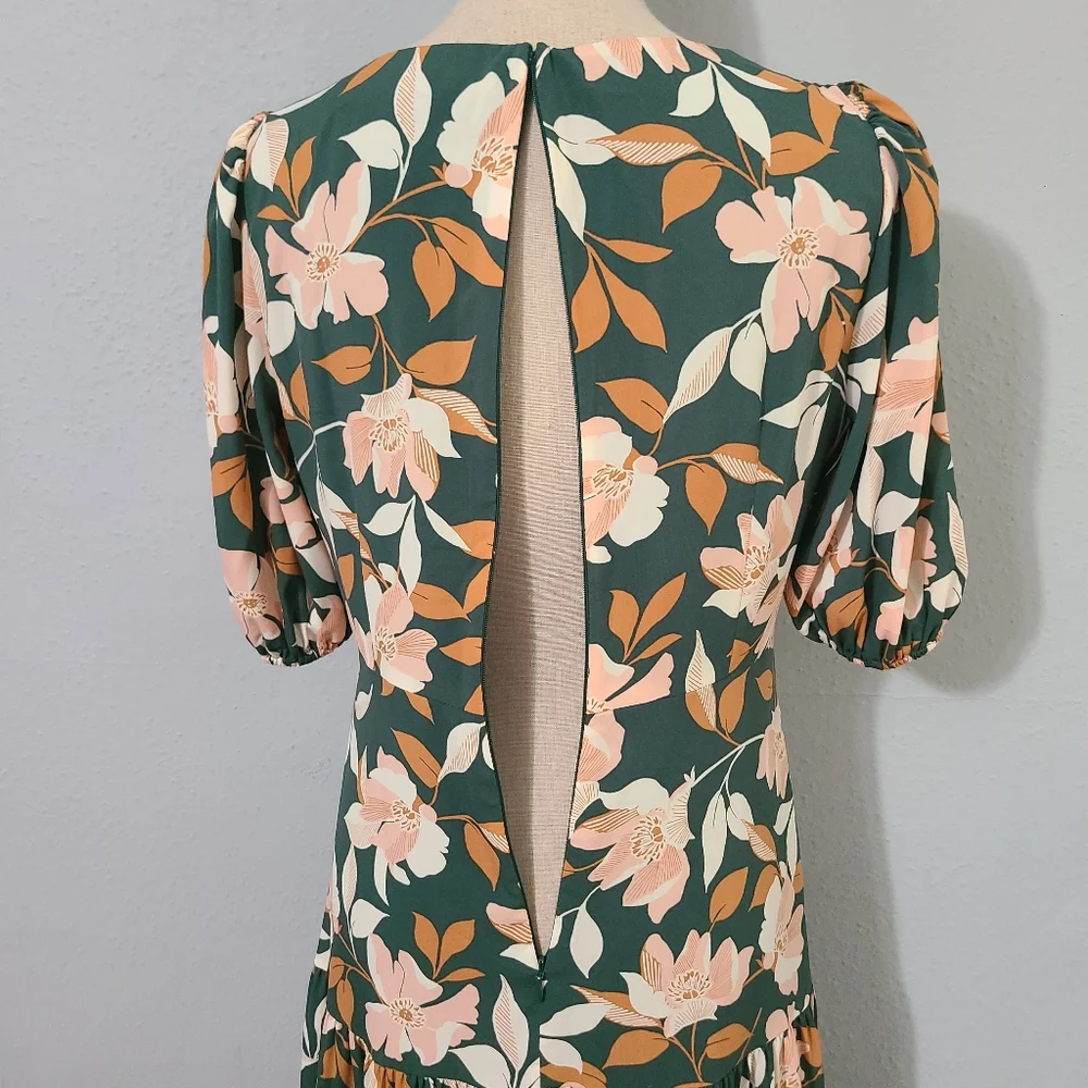 Gal Meets Glam Tegan Floral Tiered‎ Midi Dress Size 4